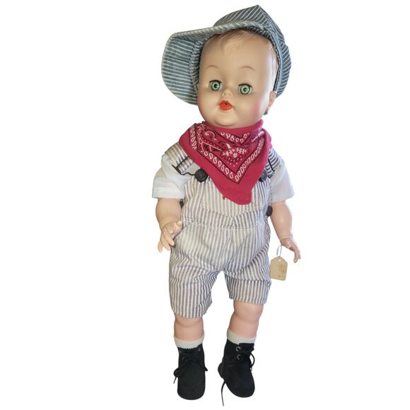 20" Vintage Green Eyed Big Boy in Overall Shorts, Hat & Red Bandana - Picture 1 of 7